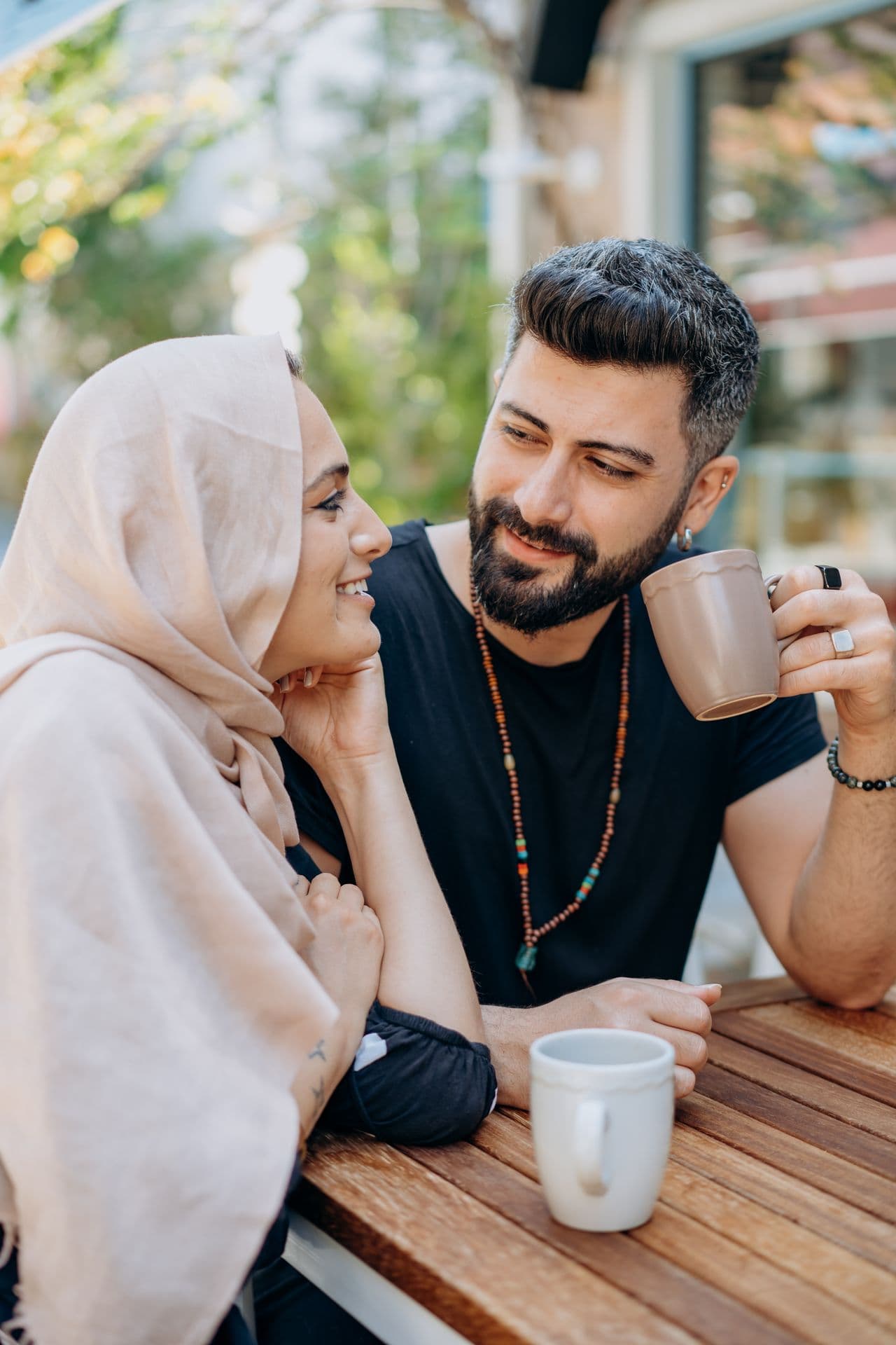 Why Free Dating Apps Cost You More Than $4